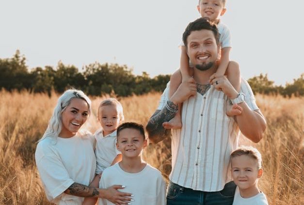 Jamie & Tawni: Our Hearts Ready for Another Sweet Blessing Banner Image